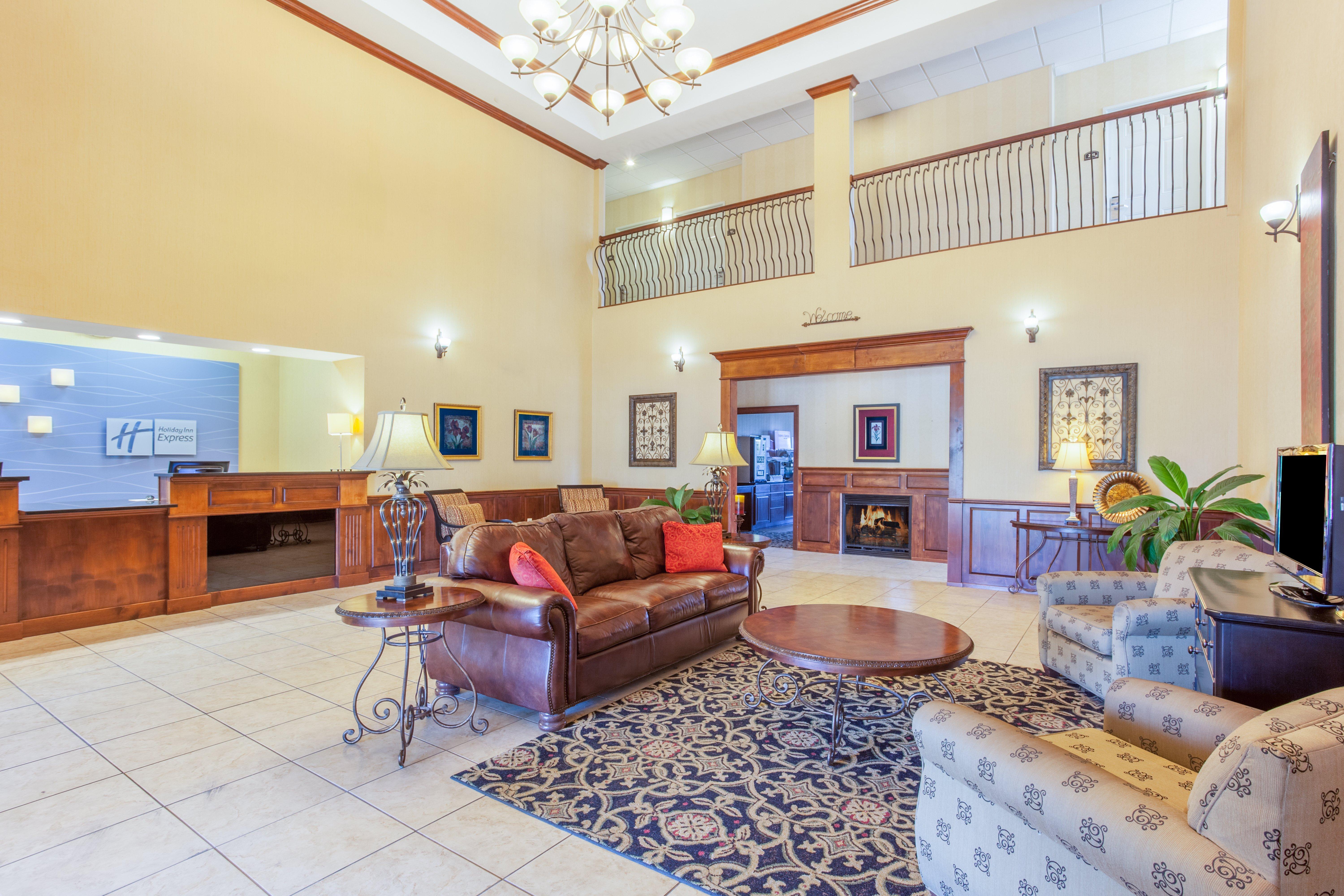 Holiday Inn Express Hotel & Suites Clarksville Εξωτερικό φωτογραφία