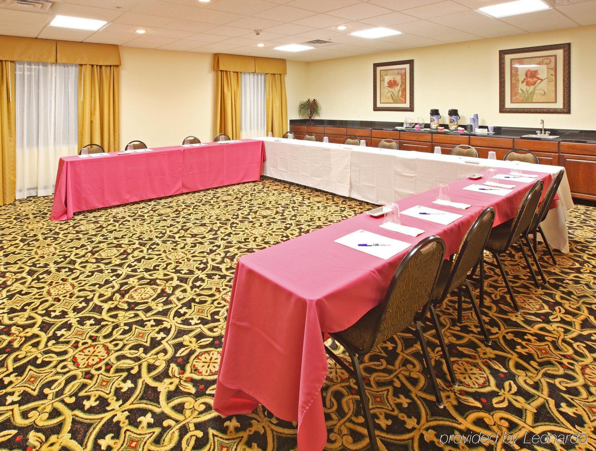 Holiday Inn Express Hotel & Suites Clarksville Ανέσεις φωτογραφία