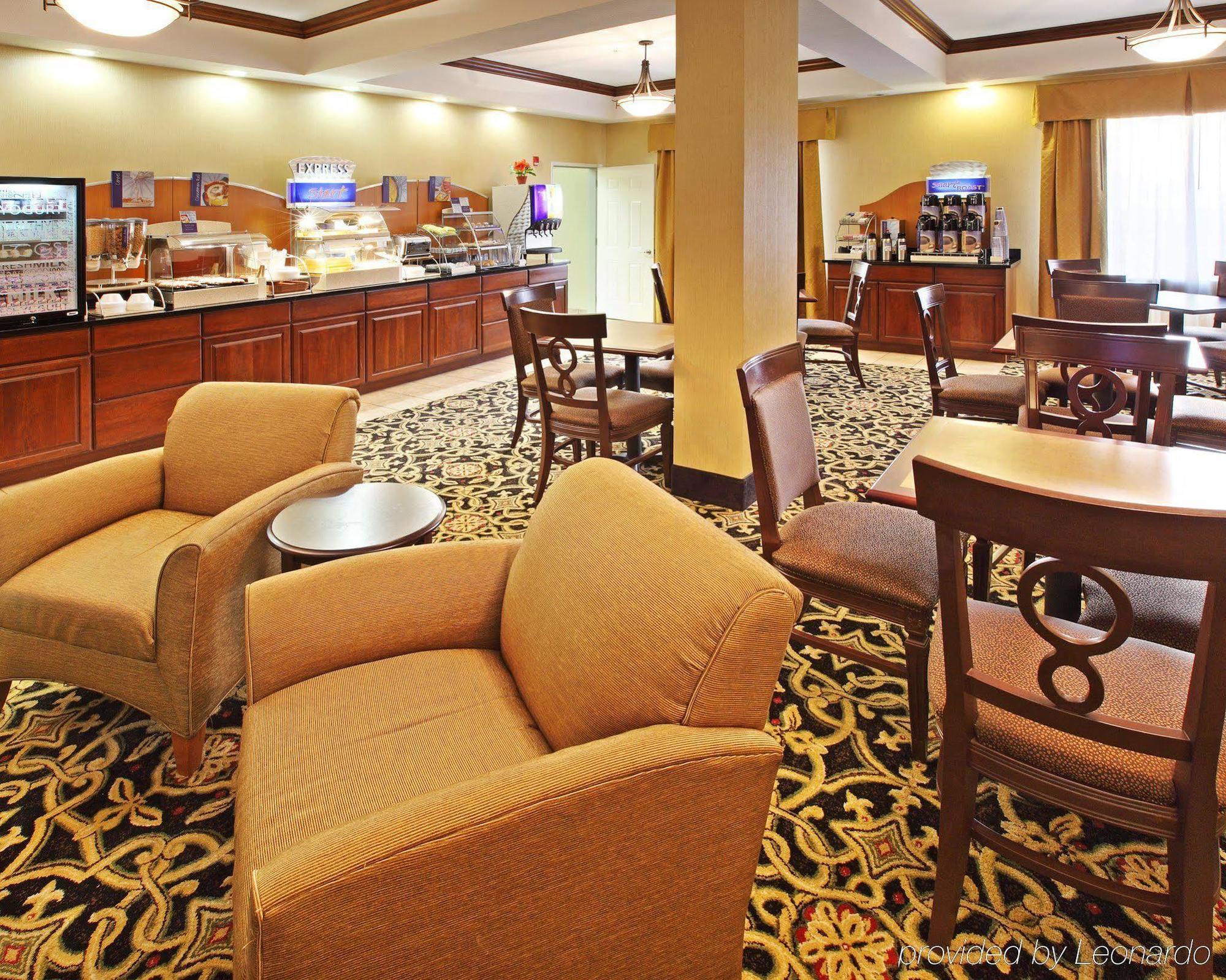 Holiday Inn Express Hotel & Suites Clarksville Εξωτερικό φωτογραφία