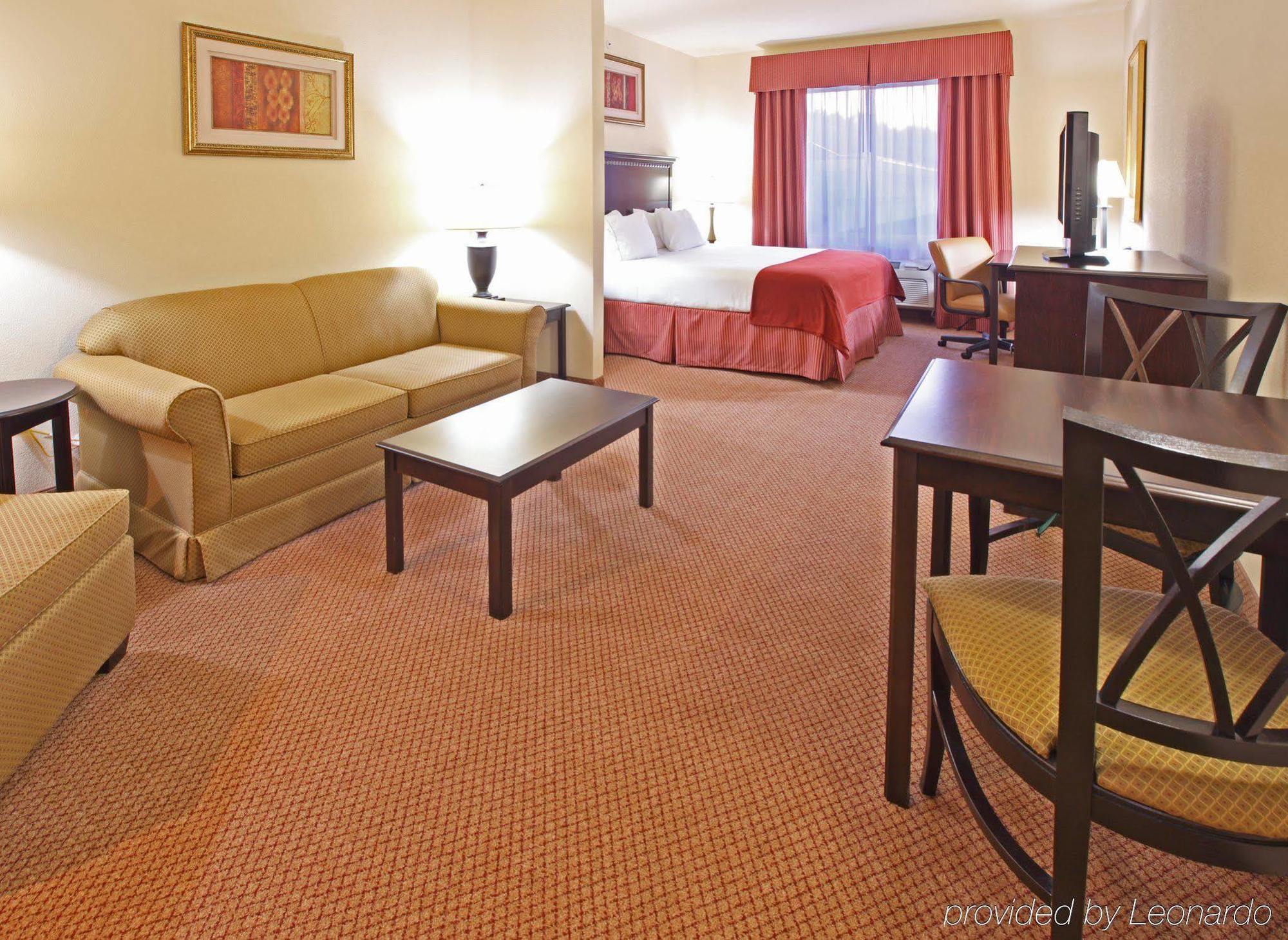 Holiday Inn Express Hotel & Suites Clarksville Εξωτερικό φωτογραφία